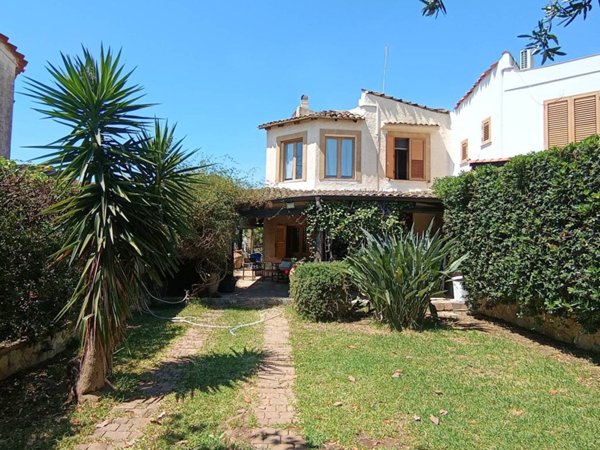 casa indipendente in vendita a Siracusa in zona Fontane Bianche
