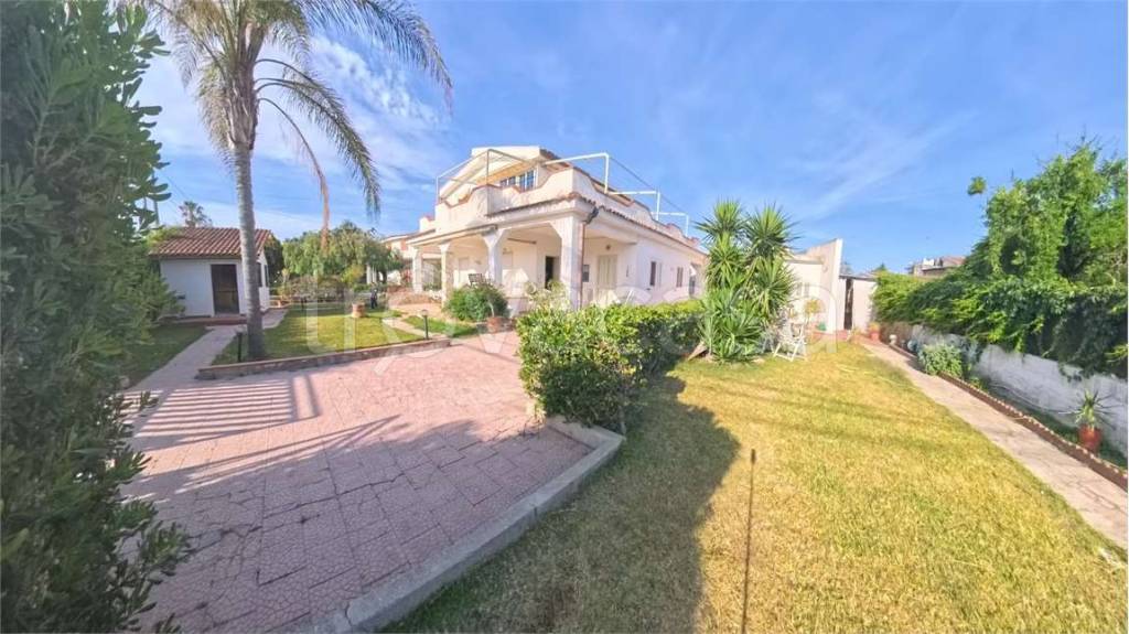 casa indipendente in vendita a Siracusa in zona Arenella
