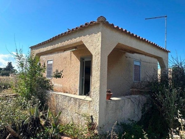 casa indipendente in vendita a Siracusa in zona Targia