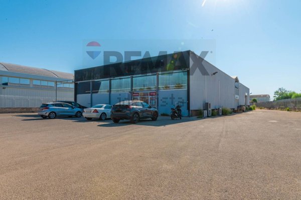 locale commerciale in vendita a Siracusa