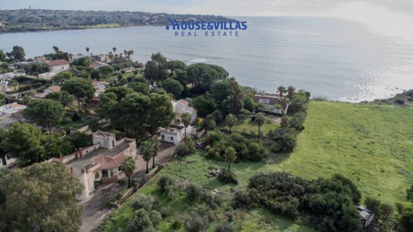casa indipendente in vendita a Siracusa in zona Targia