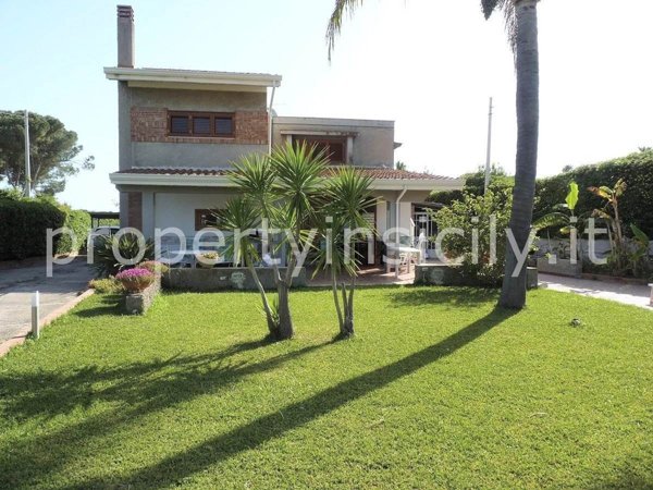 casa indipendente in vendita a Siracusa in zona Ognina