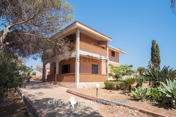 casa indipendente in vendita a Siracusa in zona Isola / Plemmirio