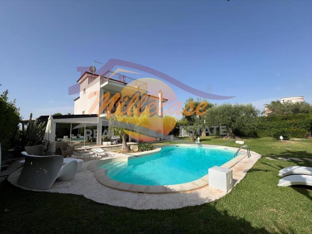 casa indipendente in vendita a Siracusa in zona Isola Ortigia