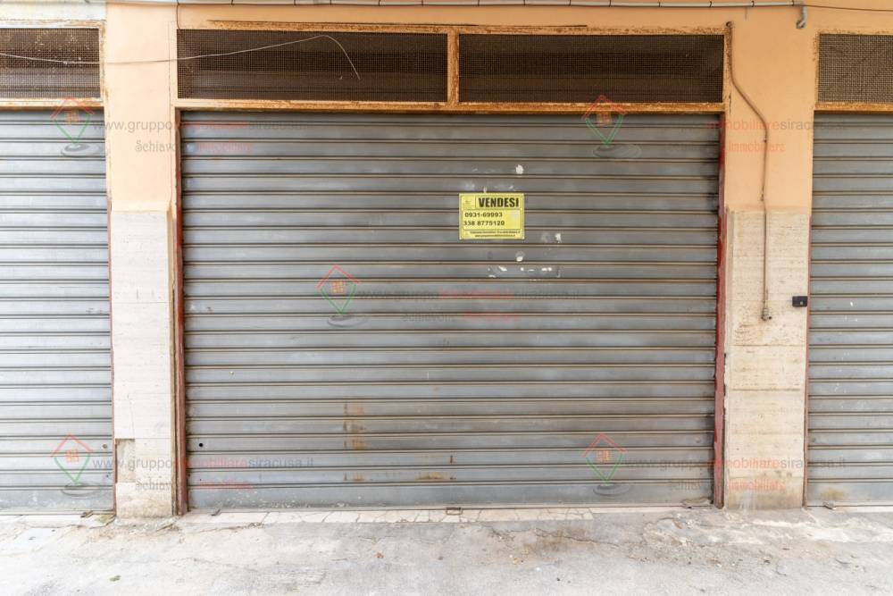 locale di sgombero in vendita a Siracusa