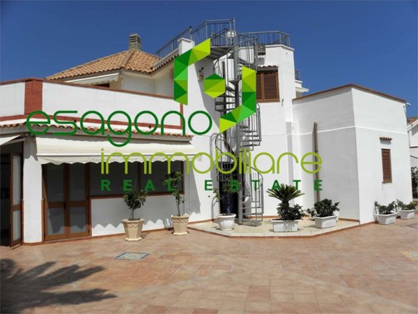 casa indipendente in vendita a Siracusa in zona Arenella