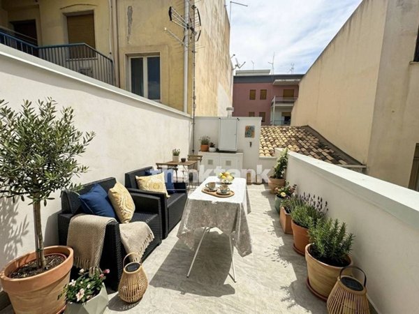 appartamento in vendita a Siracusa in zona Borgata