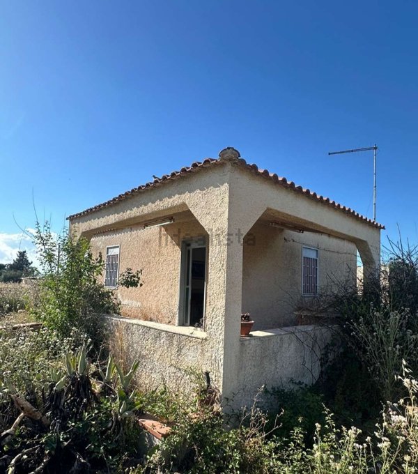 casa indipendente in vendita a Siracusa in zona Cassibile
