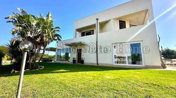 casa indipendente in vendita a Siracusa in zona Isola / Plemmirio