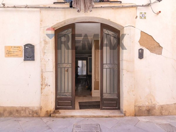 appartamento in vendita a Siracusa in zona Isola Ortigia