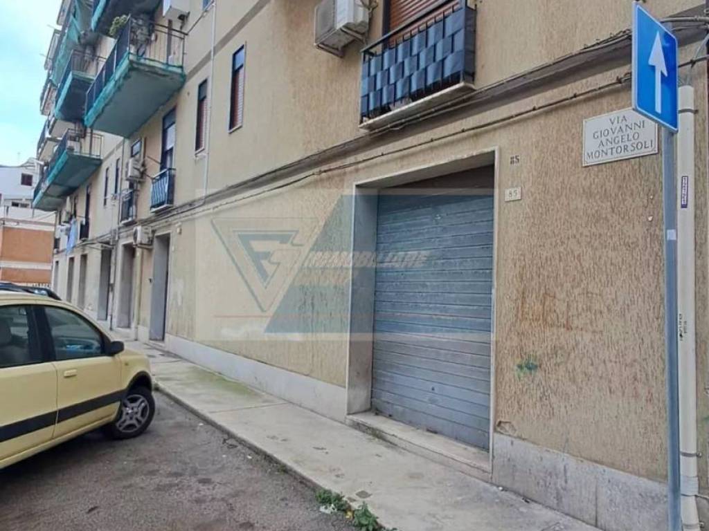 locale di sgombero in vendita a Siracusa