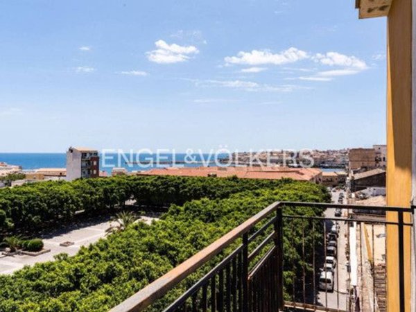 appartamento in vendita a Siracusa in zona Borgata