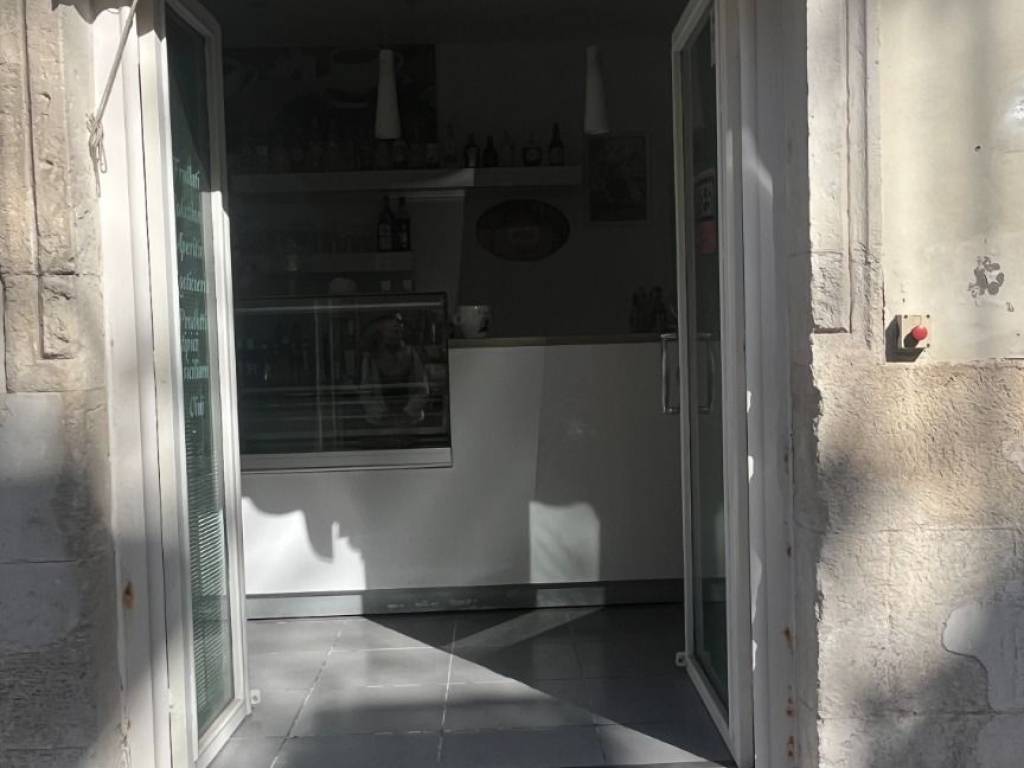 negozio in vendita a Siracusa in zona Isola Ortigia