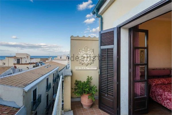 appartamento in vendita a Siracusa in zona Isola Ortigia