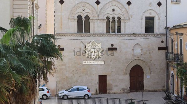 appartamento in vendita a Siracusa in zona Isola Ortigia