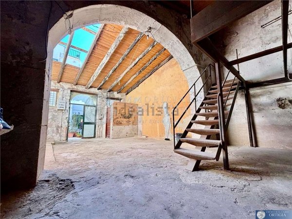 appartamento in vendita a Siracusa in zona Isola Ortigia