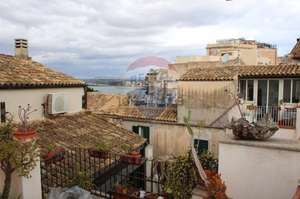 appartamento in vendita a Siracusa in zona Isola Ortigia