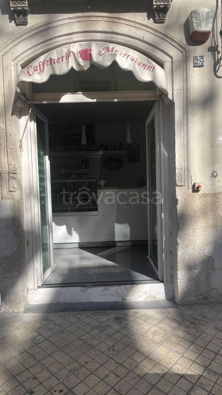 negozio in vendita a Siracusa in zona Isola Ortigia