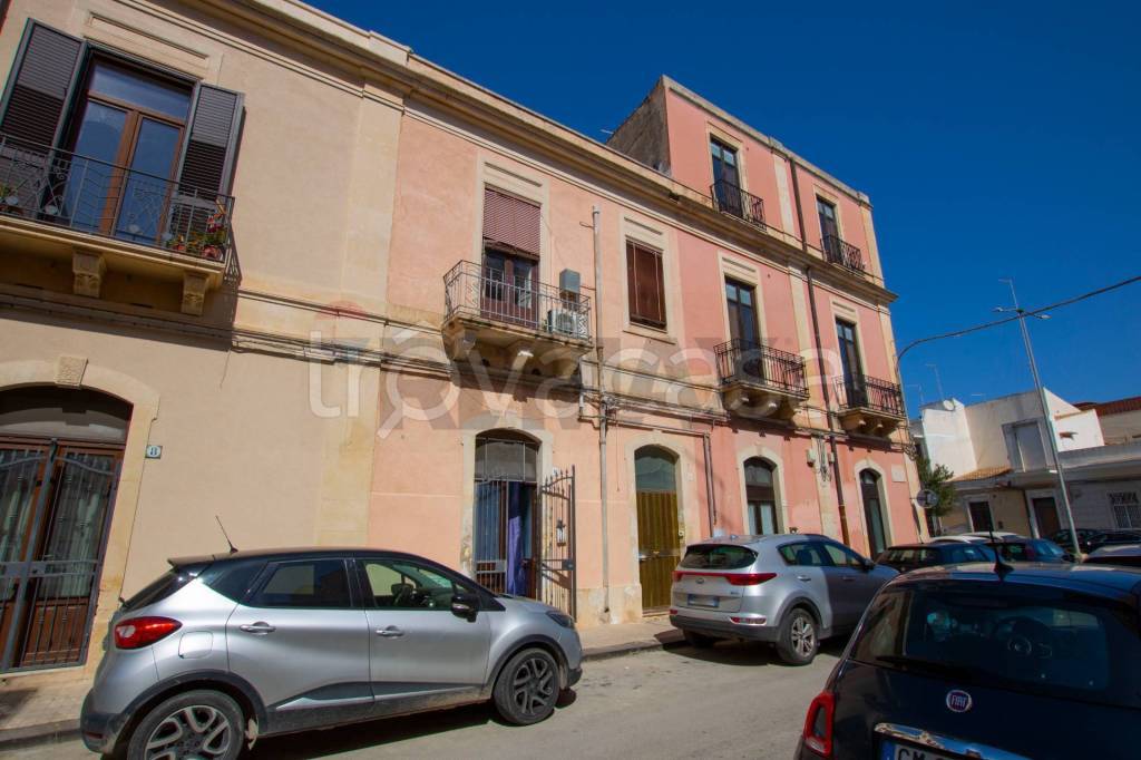 appartamento in vendita a Siracusa in zona Centro Città