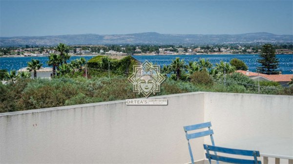 casa indipendente in vendita a Siracusa in zona Isola / Plemmirio