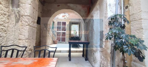 appartamento in vendita a Siracusa in zona Borgata