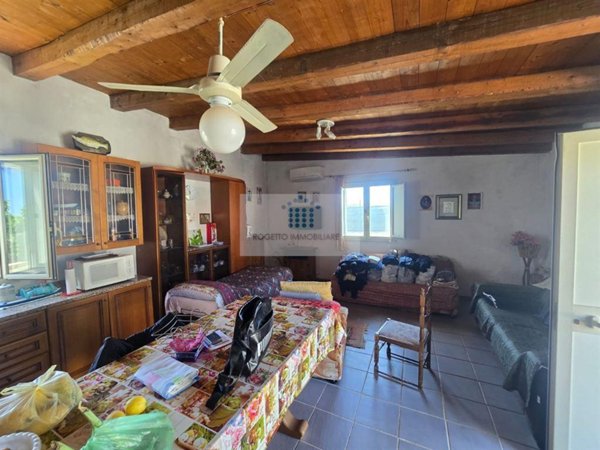 casa indipendente in vendita a Siracusa in zona Belvedere
