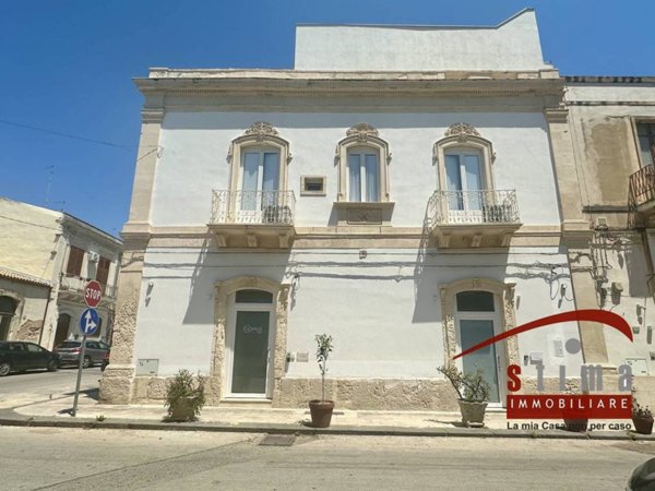 appartamento in vendita a Siracusa in zona Borgata