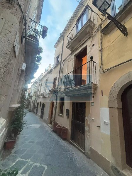 appartamento in vendita a Siracusa in zona Isola Ortigia