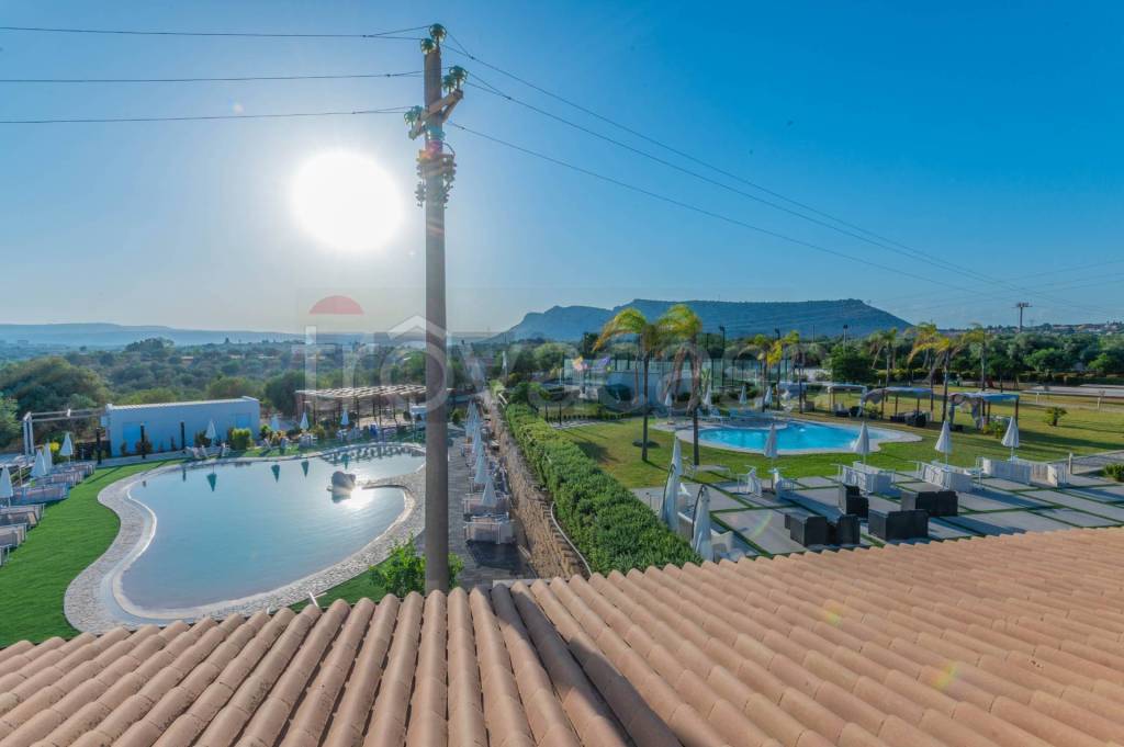 negozio in vendita a Siracusa in zona Belvedere