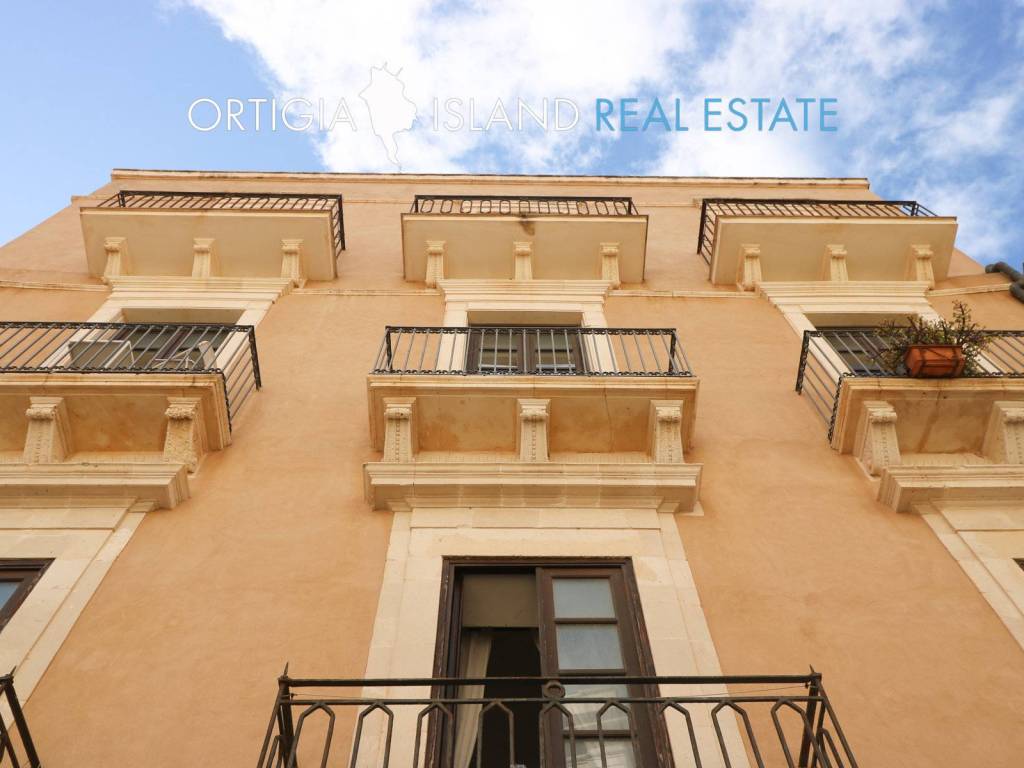 appartamento in vendita a Siracusa in zona Isola Ortigia
