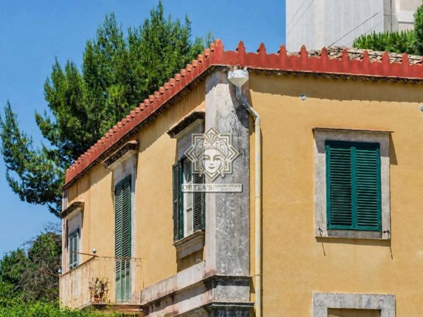 casa indipendente in vendita a Siracusa in zona Centro Città