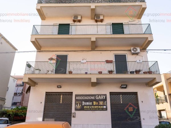 negozio in vendita a Siracusa in zona Grottasanta