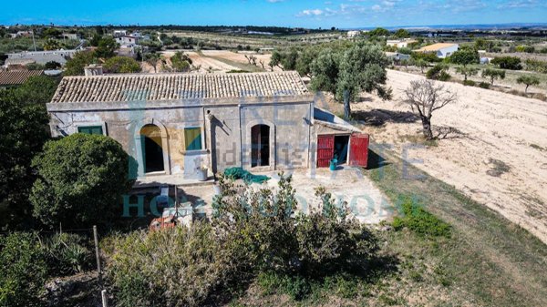 casa indipendente in vendita a Siracusa in zona Scala Greca