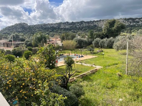casa indipendente in vendita a Siracusa in zona Targia