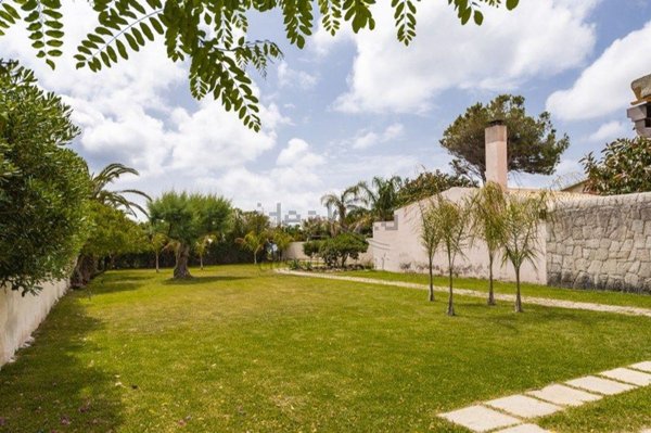 casa indipendente in vendita a Siracusa in zona Arenella