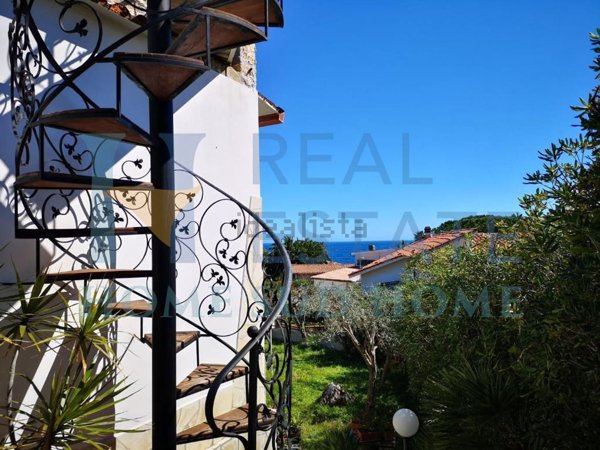 casa indipendente in vendita a Siracusa in zona Scala Greca