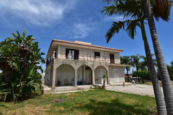 casa indipendente in vendita a Siracusa in zona Targia