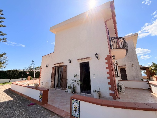 casa indipendente in vendita a Siracusa in zona Isola / Plemmirio