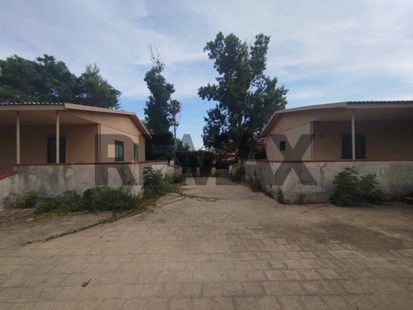 casa indipendente in vendita a Siracusa in zona Belvedere