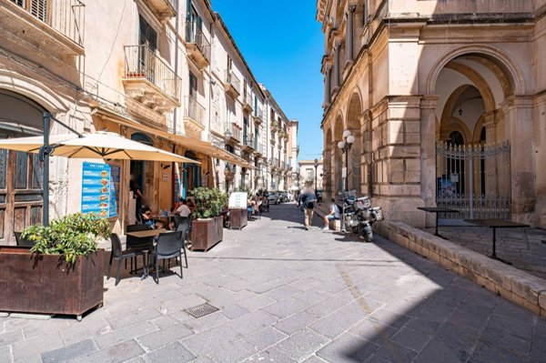 appartamento in vendita a Siracusa in zona Isola Ortigia