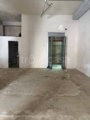 locale commerciale in vendita a Siracusa in zona Centro Città