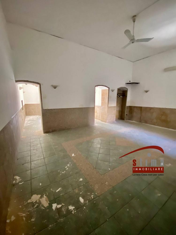 negozio in vendita a Siracusa in zona Centro Città