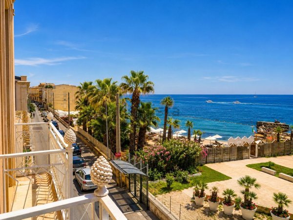 appartamento in vendita a Siracusa in zona Centro Città