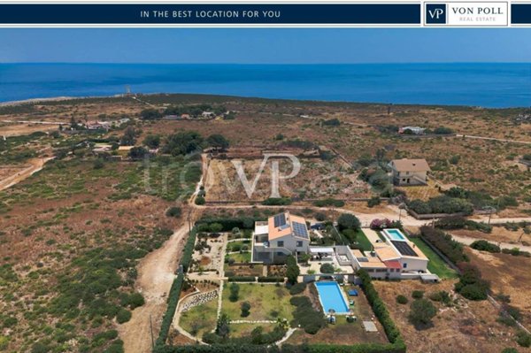 casa indipendente in vendita a Siracusa in zona Isola Ortigia