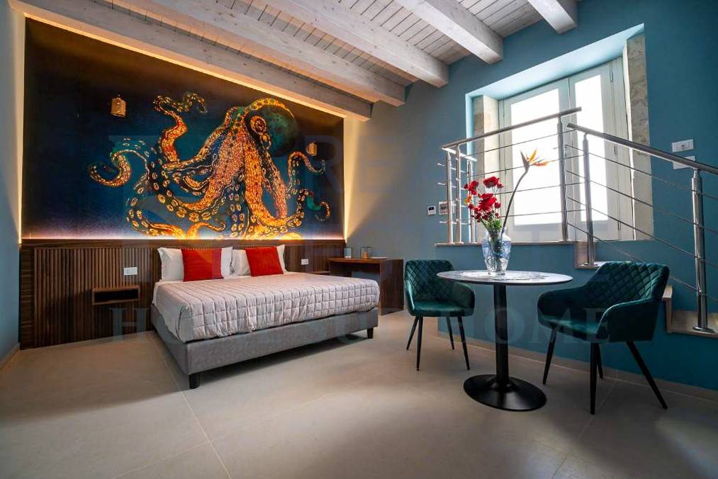 intera palazzina in vendita a Siracusa in zona Isola Ortigia