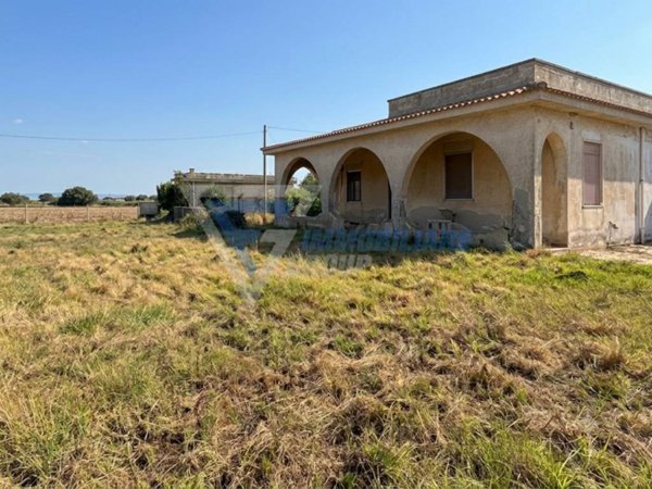 casa indipendente in vendita a Siracusa in zona Targia