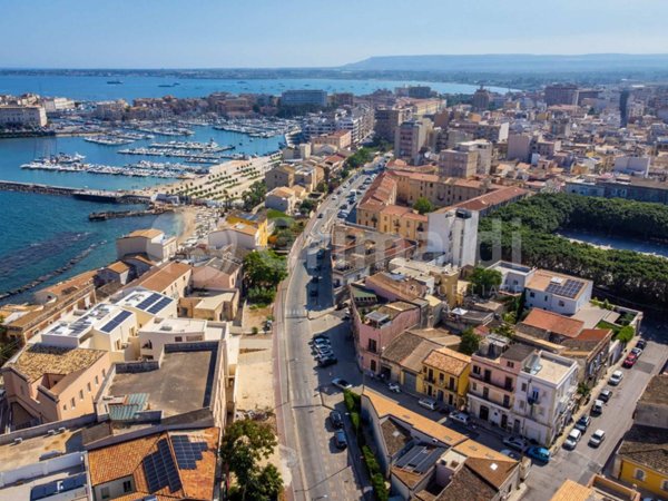 casa indipendente in vendita a Siracusa in zona Borgata