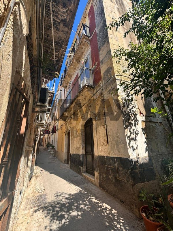 appartamento in vendita a Siracusa in zona Isola Ortigia