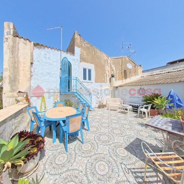 appartamento in vendita a Siracusa in zona Isola Ortigia