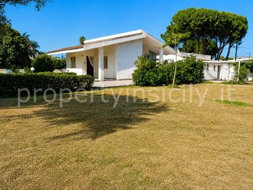 casa indipendente in vendita a Siracusa in zona Arenella
